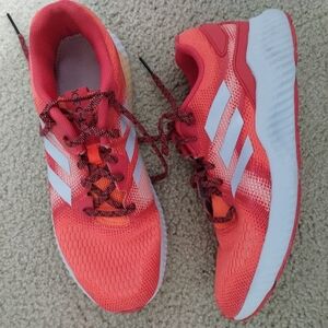 - Women's Adidas  aero bounce size 9.5